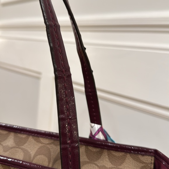 Coach Bag Large Brown Signature Leather Purple Patent Leather Trimmed Tote - Picture 16 of 17